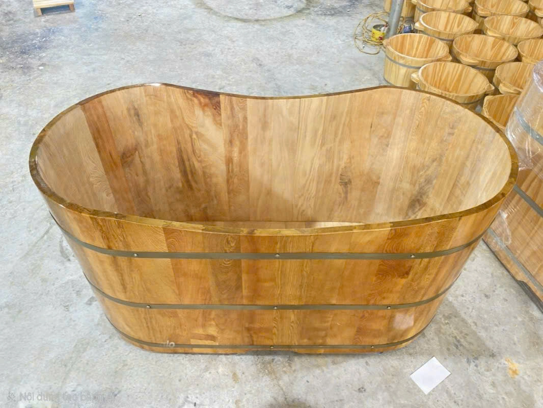Bồn Tắm Gỗ Pơ Mu Oval Dáng Nằm Cao Cấp